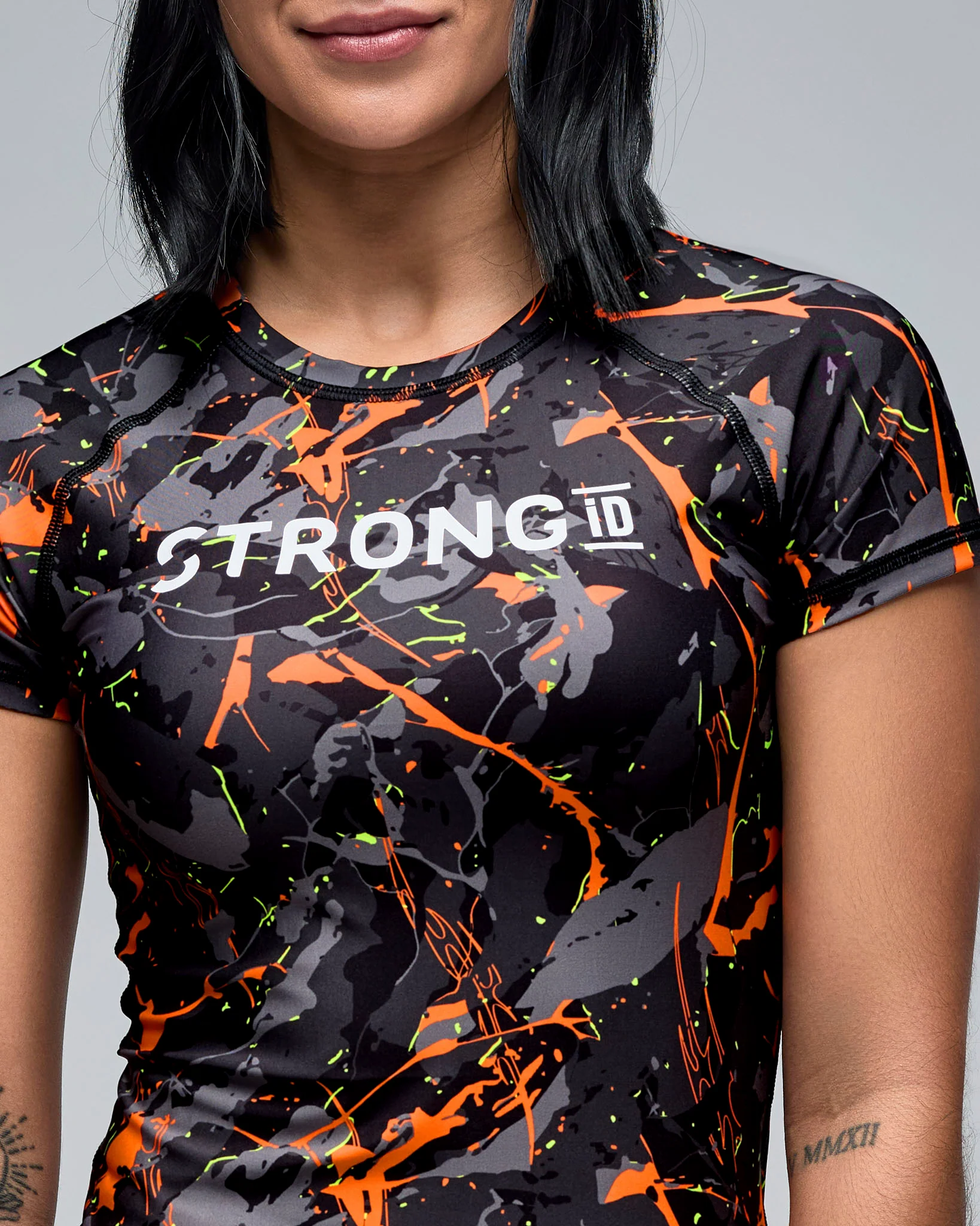 STRONG iD Fitted Raglan Cap Sleeve Top - Image 3