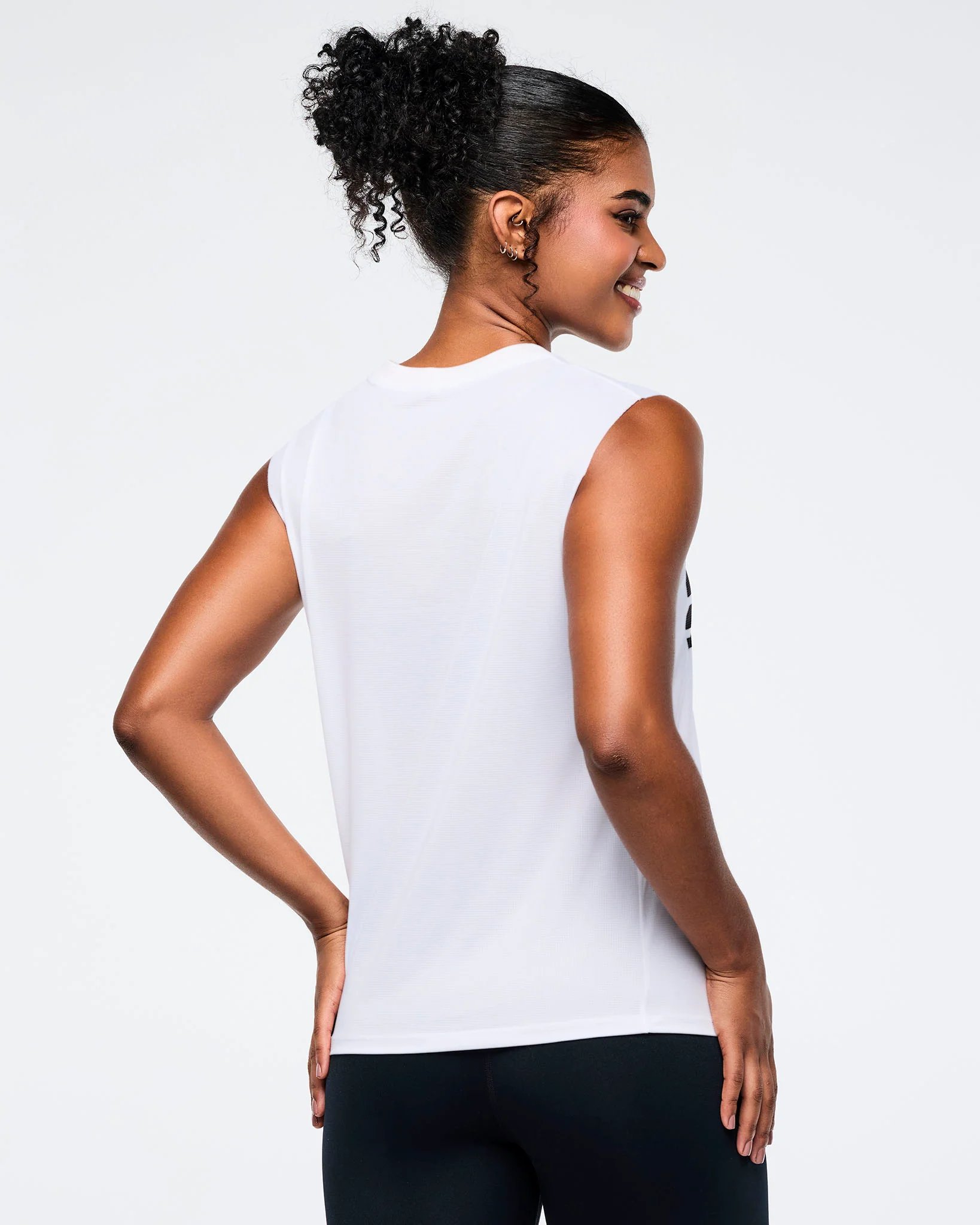 Zumba Basic Crew Neck Muscle Tank - Mesh - Image 2